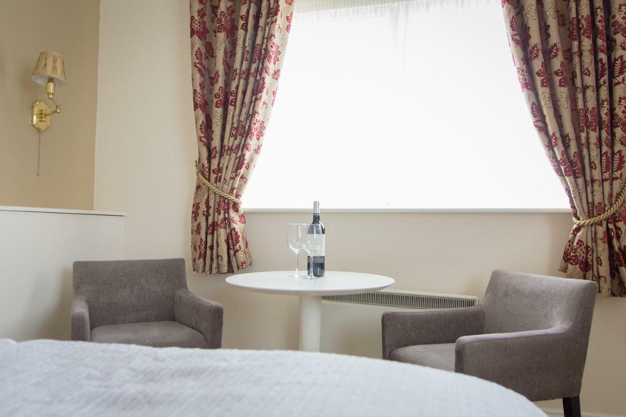 Kilkee Bay Hotel ภายนอก รูปภาพ